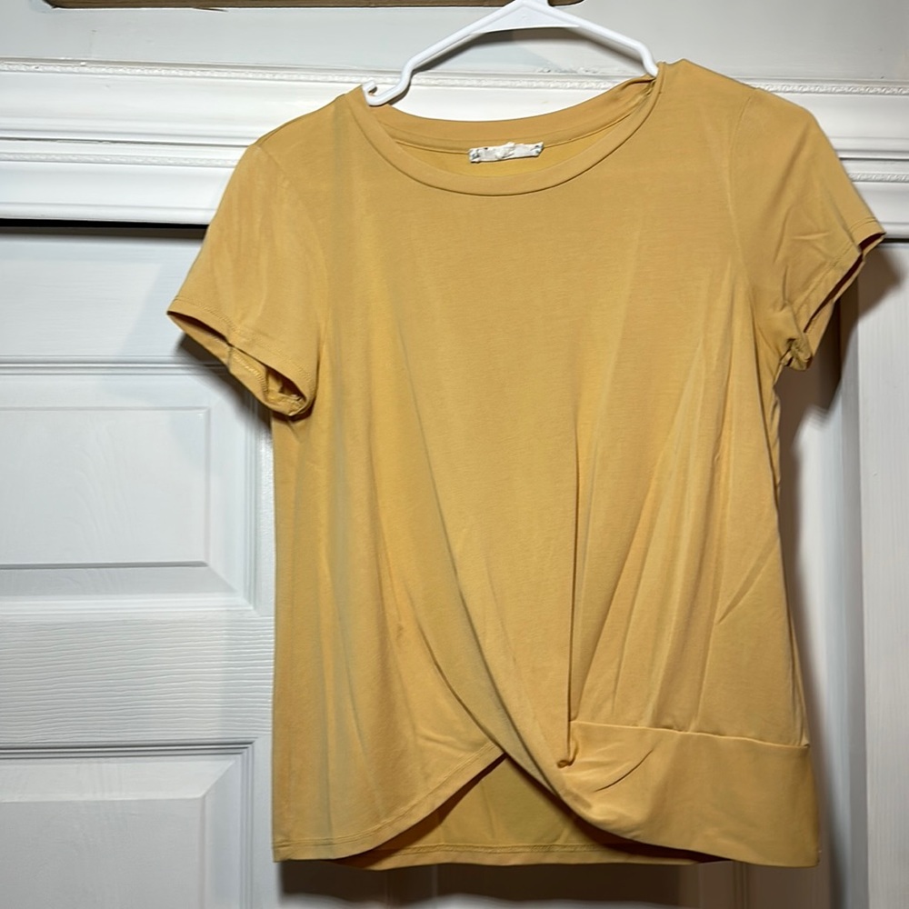 Pink Rose Yellow Top